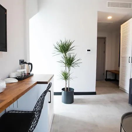 Primus Adult Only Hotell